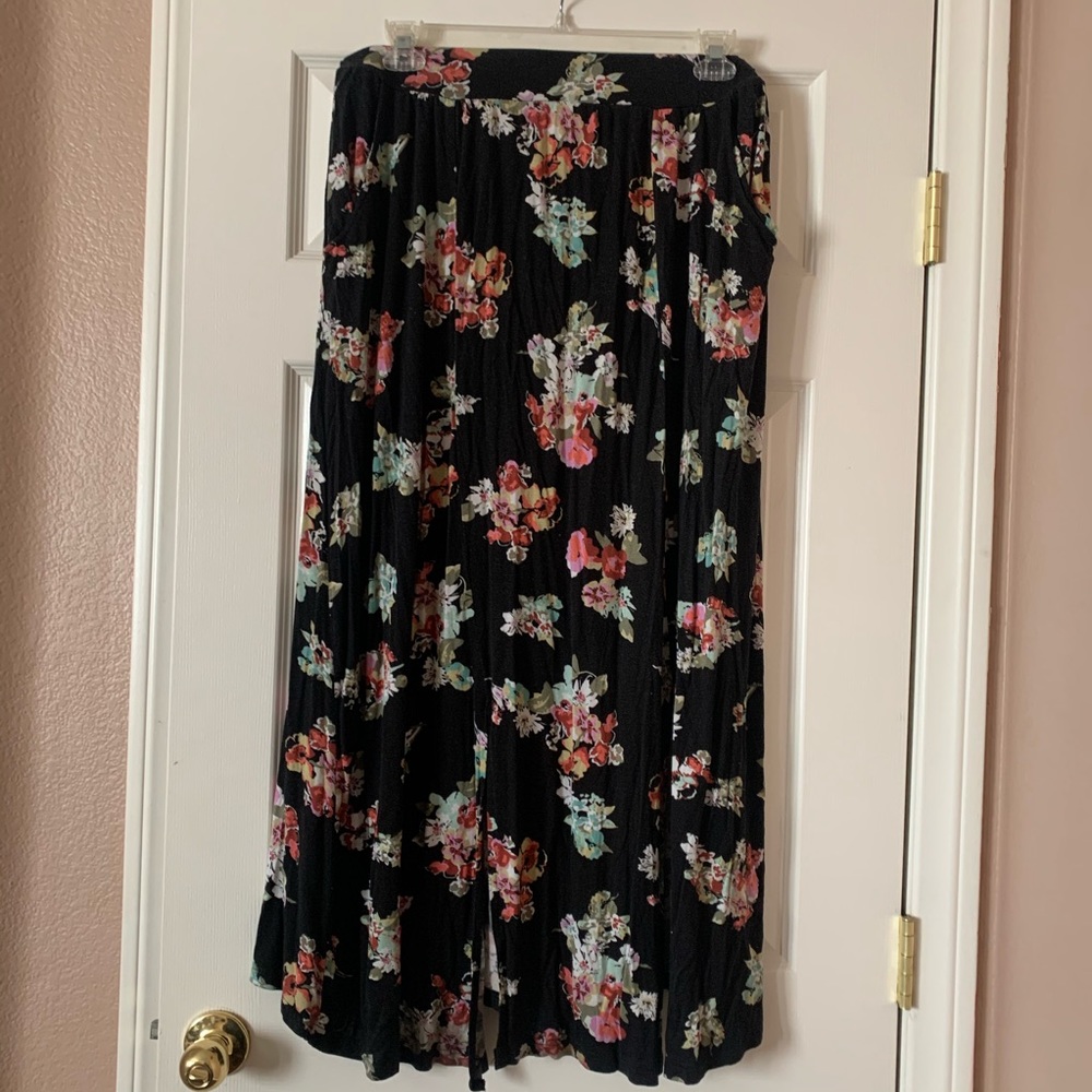 American Rag - Floral slit maxi skirt - Picture 1 of 3